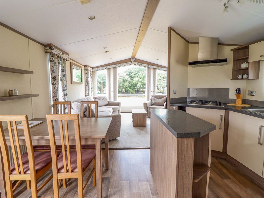 Beach Retreat E19 Dyffryn Seaside Estate