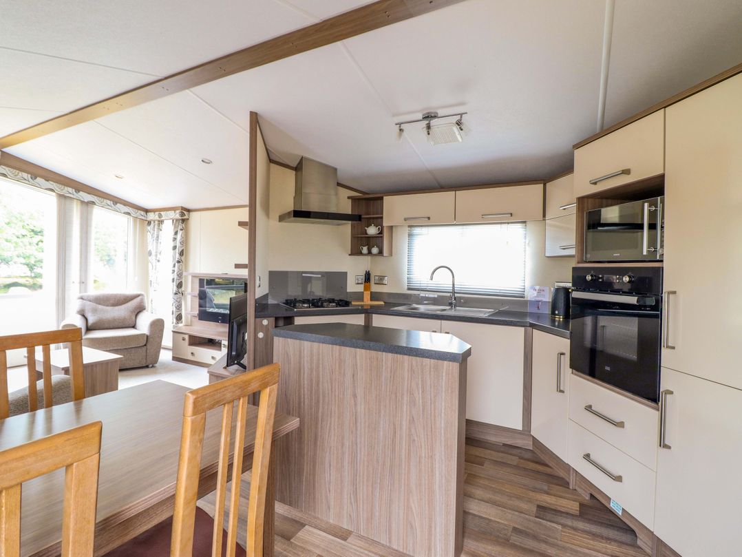 Beach Retreat E19 Dyffryn Seaside Estate