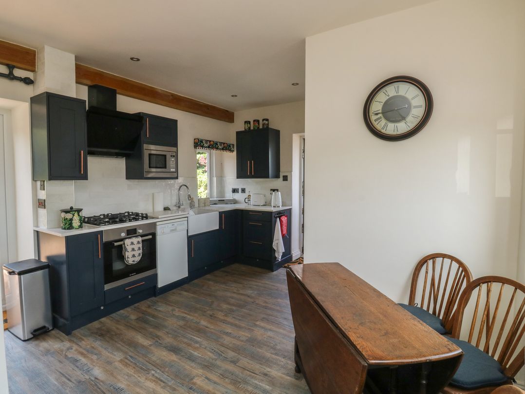Tracey Cottage