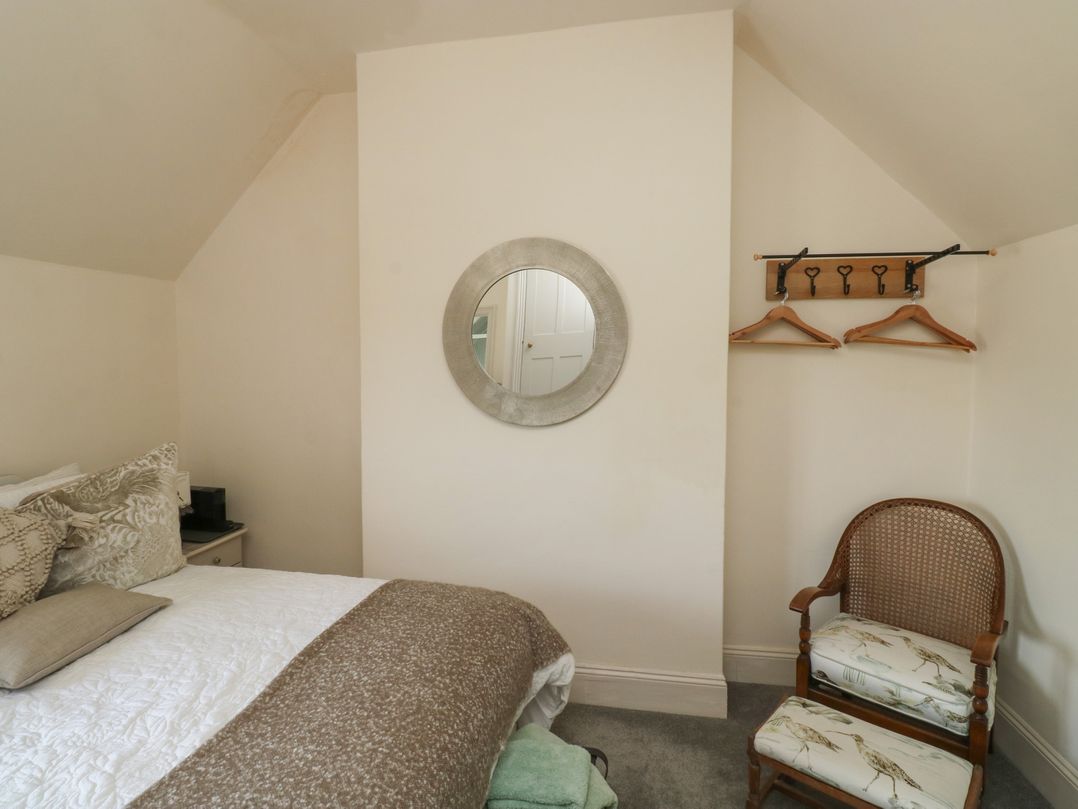 Tracey Cottage