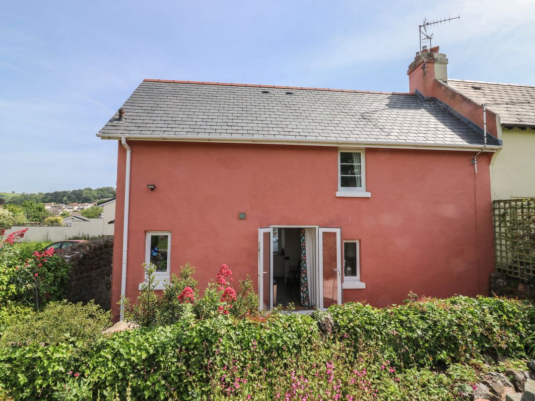 Tracey Cottage