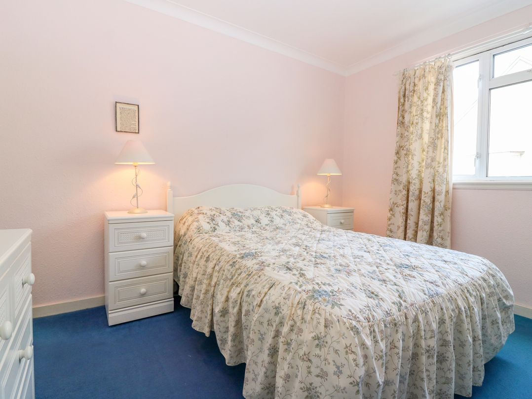 Bay View Apartment