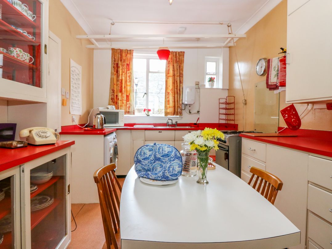 Bay View Apartment