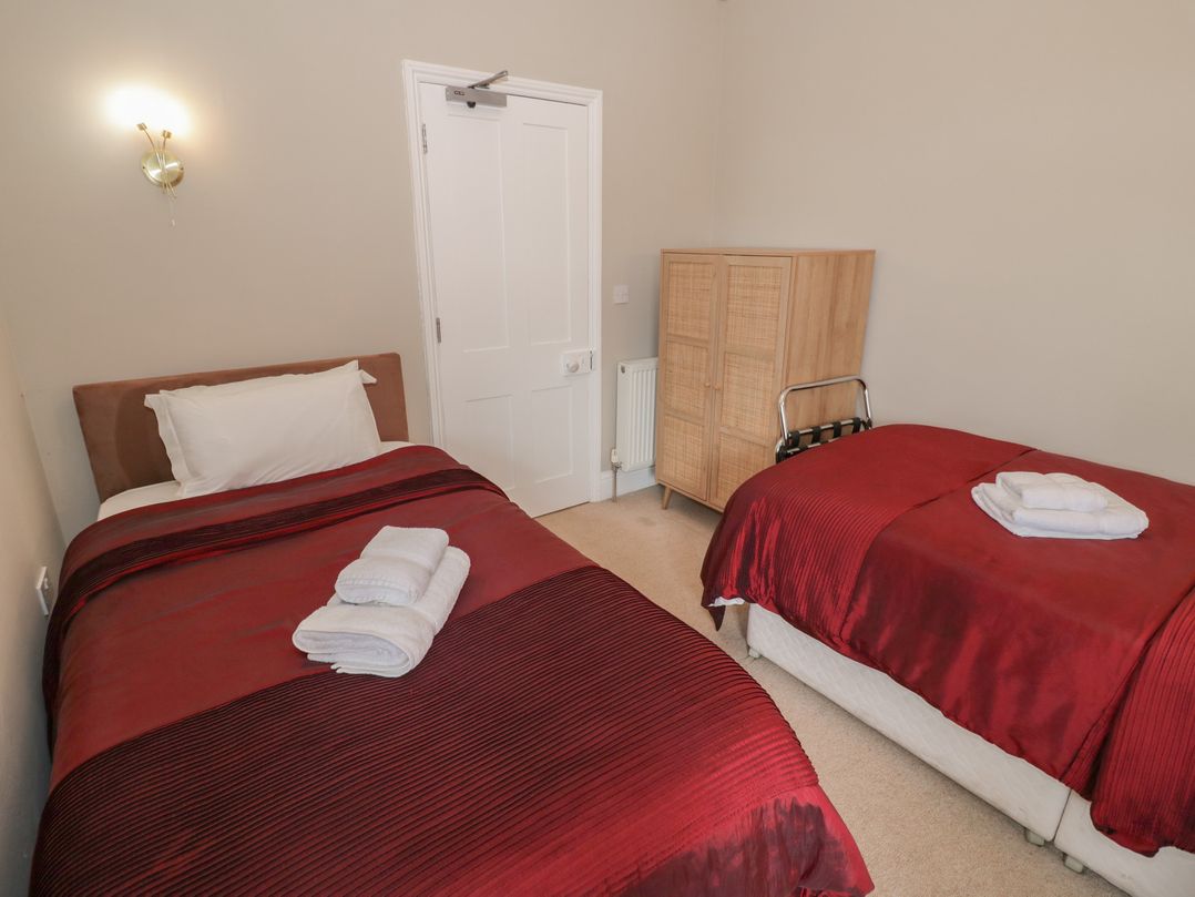 Raglan Lodge