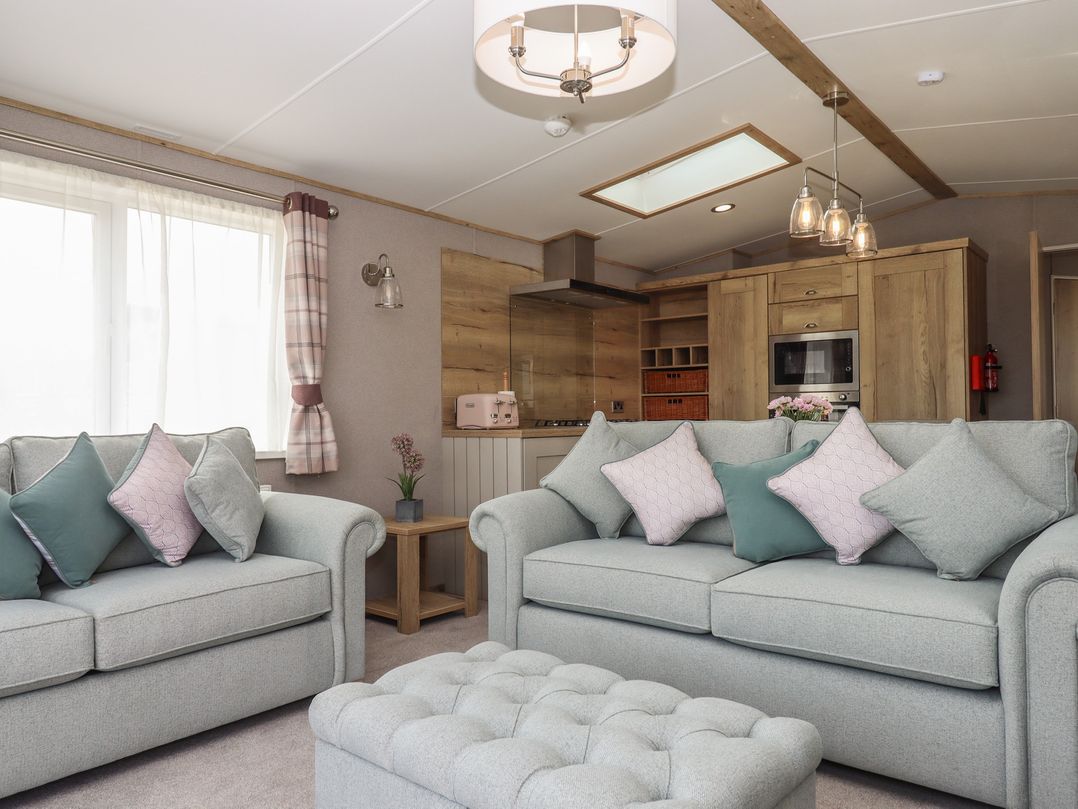 Maple Lodge