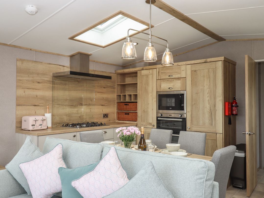 Maple Lodge