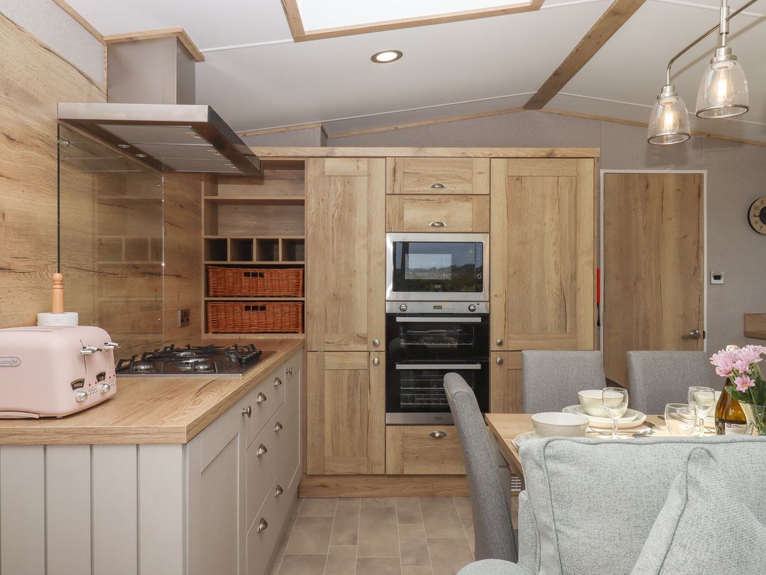 Maple Lodge