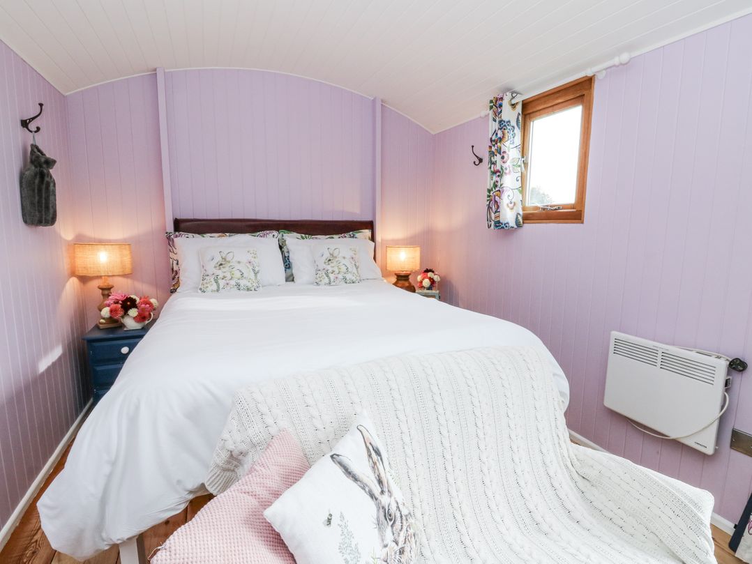 Brondel Luxury Shepherd's Hut