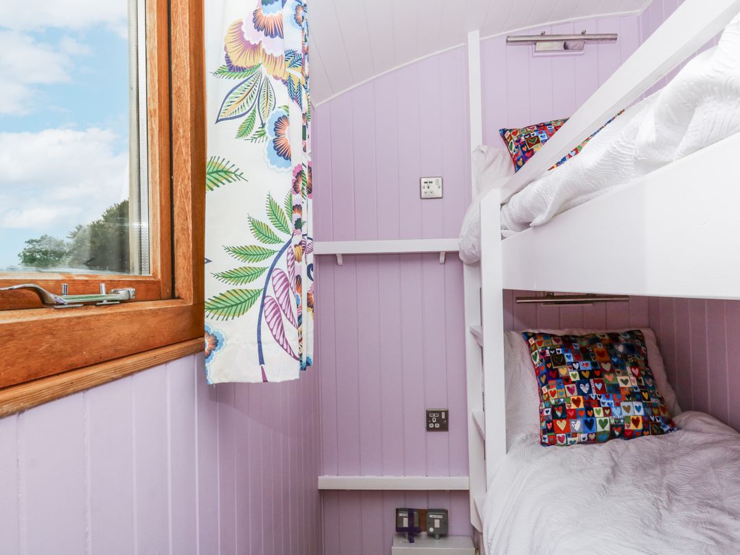 Brondel Luxury Shepherd's Hut