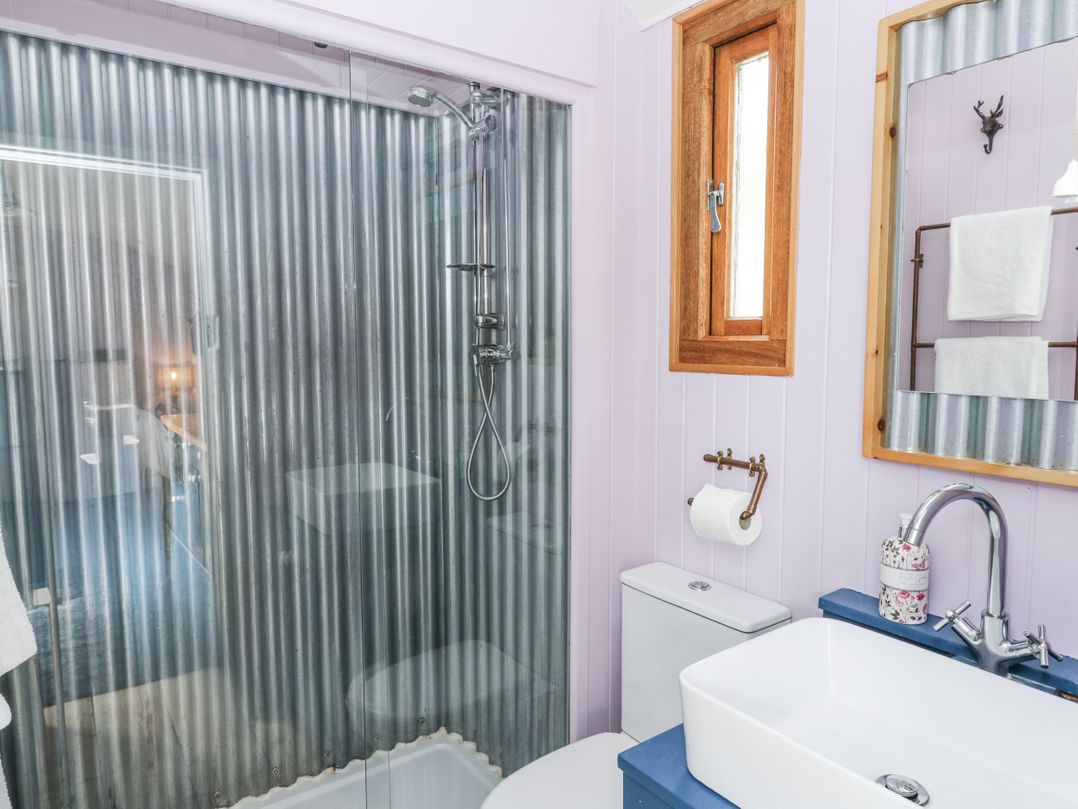 Brondel Luxury Shepherd's Hut