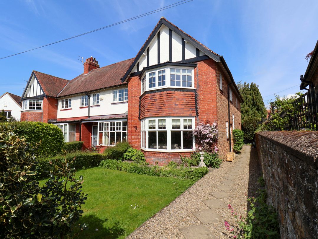 16 High Street