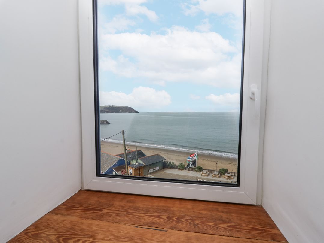 Awel Deg, Tresaith
