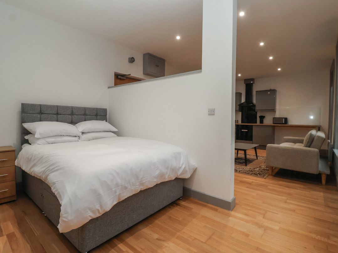 Flat 9