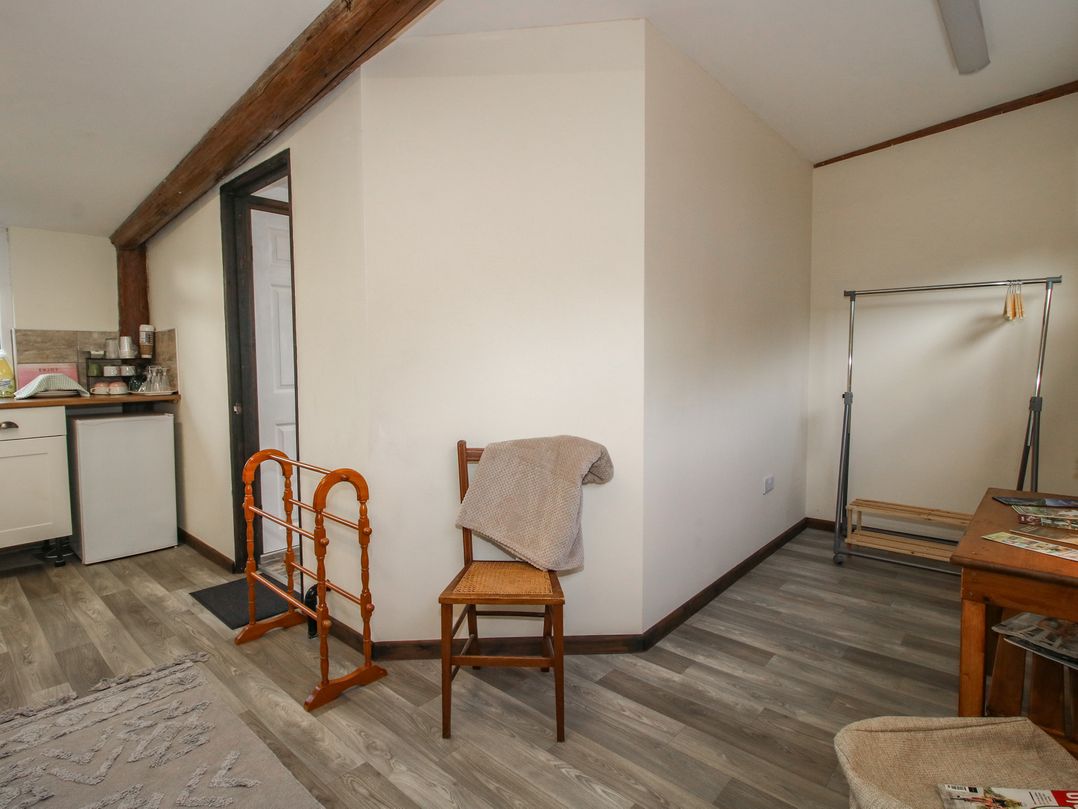 Sharon's Shepherd Hut