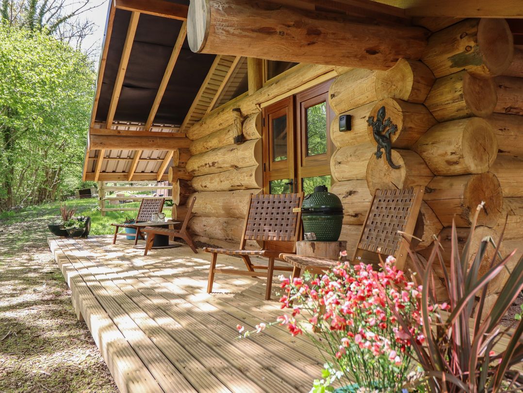 Owl Valley Cabin