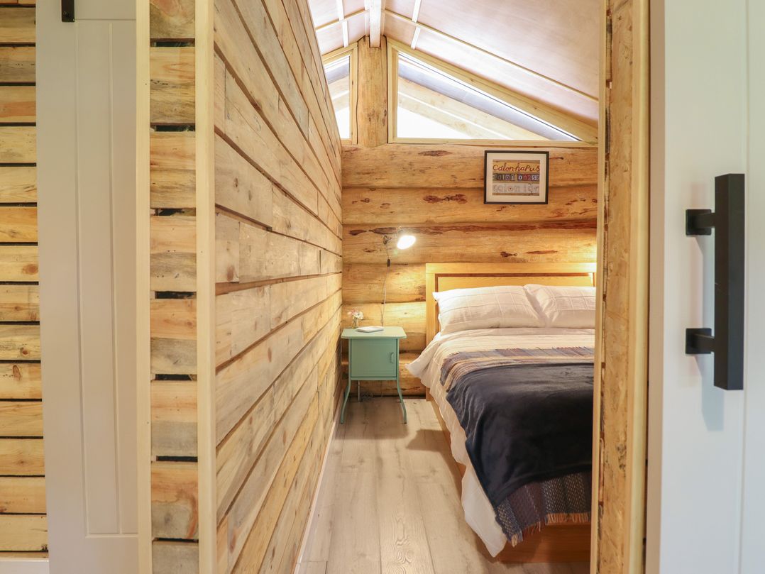 Owl Valley Cabin