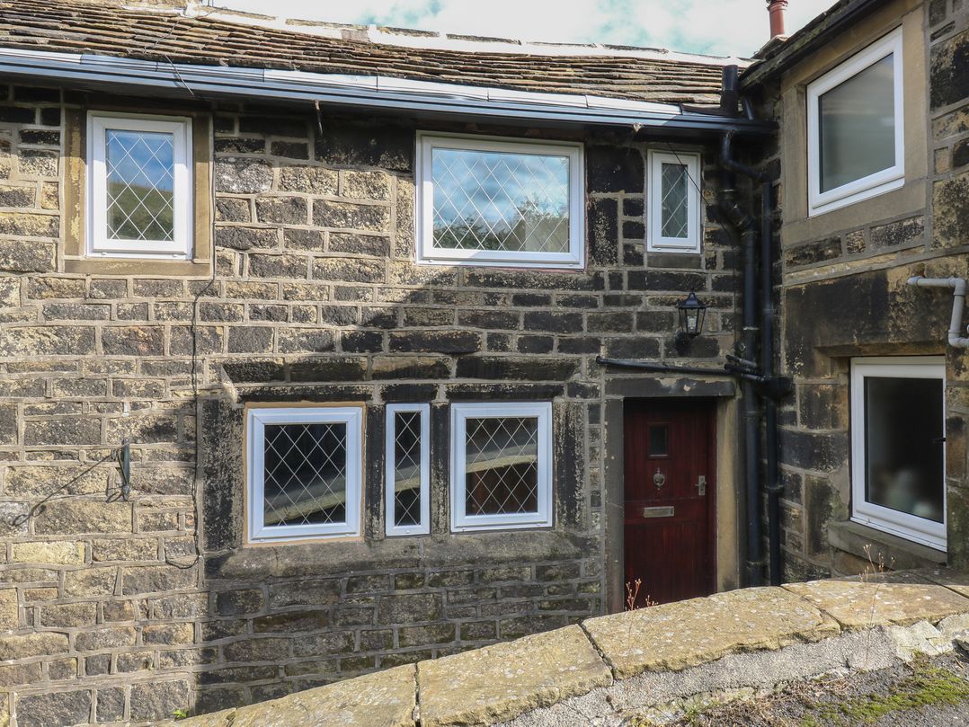 11 Hollin Well Cottage