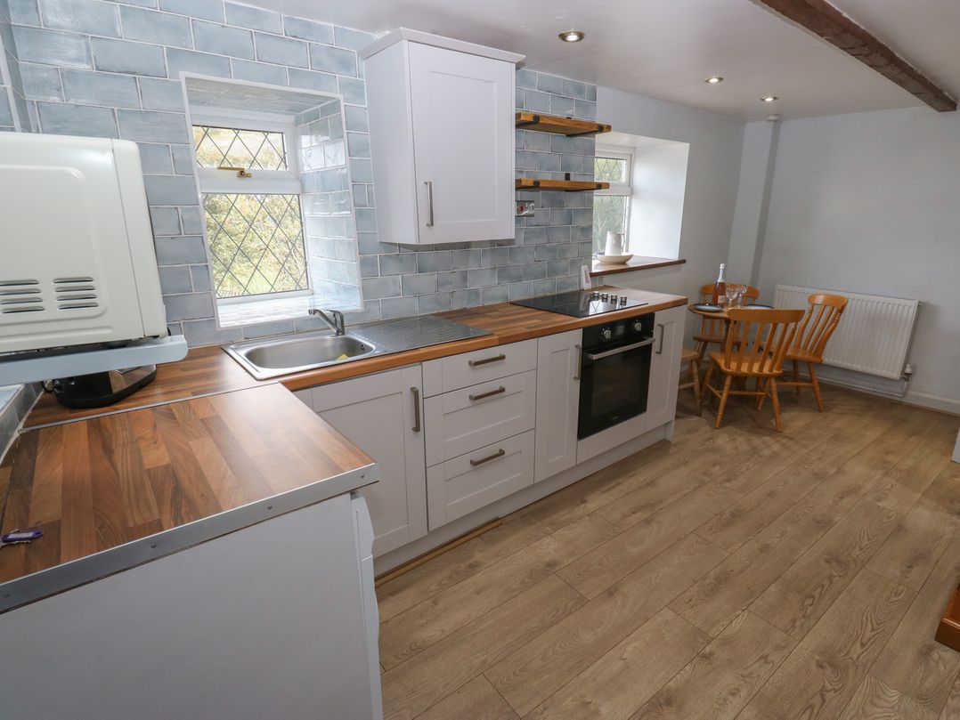 11 Hollin Well Cottage