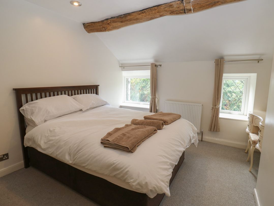 11 Hollin Well Cottage