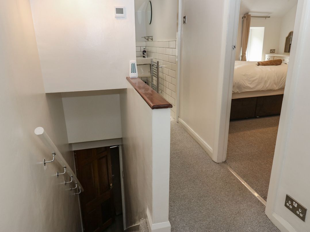 11 Hollin Well Cottage