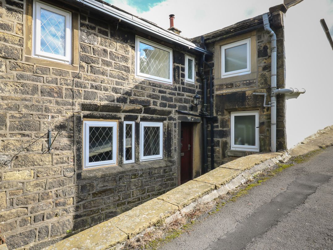 11 Hollin Well Cottage