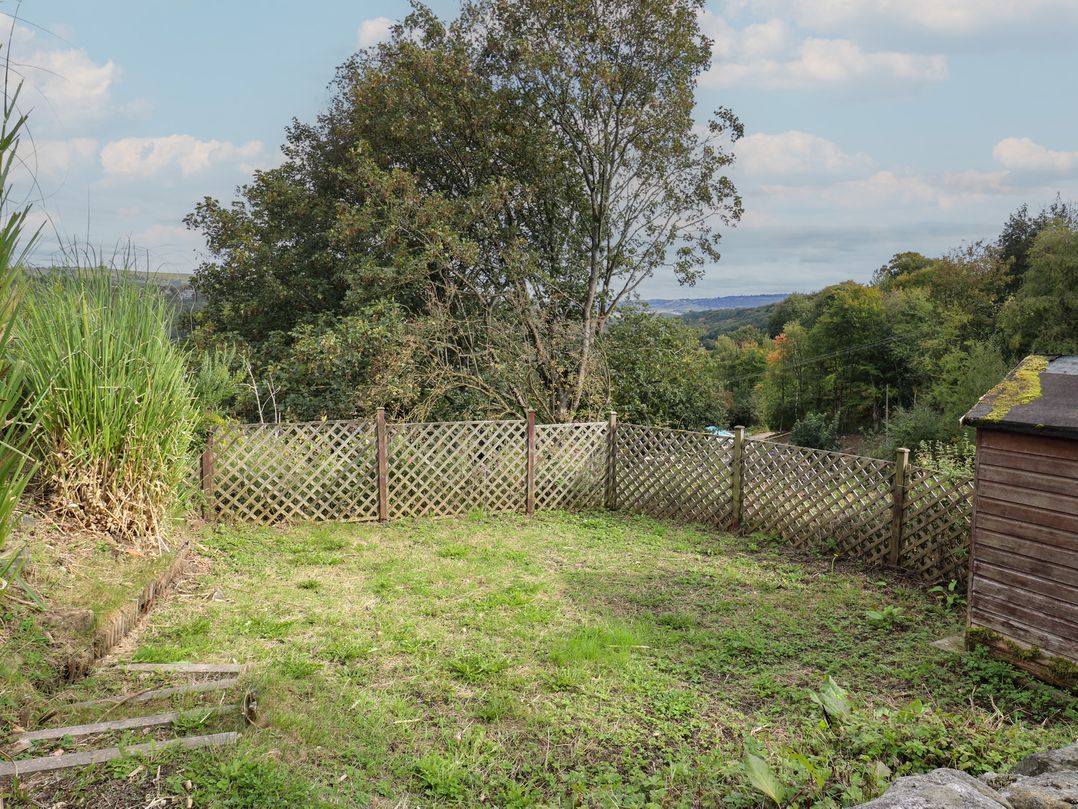 11 Hollin Well Cottage