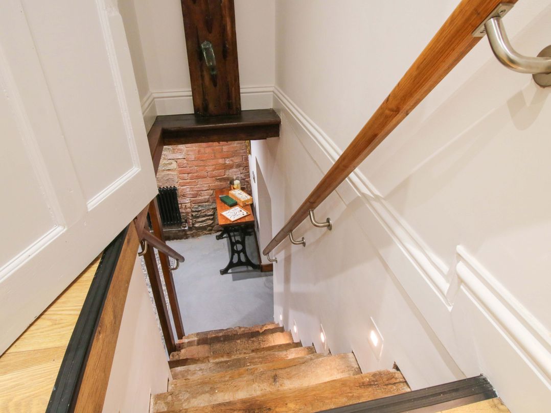 Raven Lane Retreat