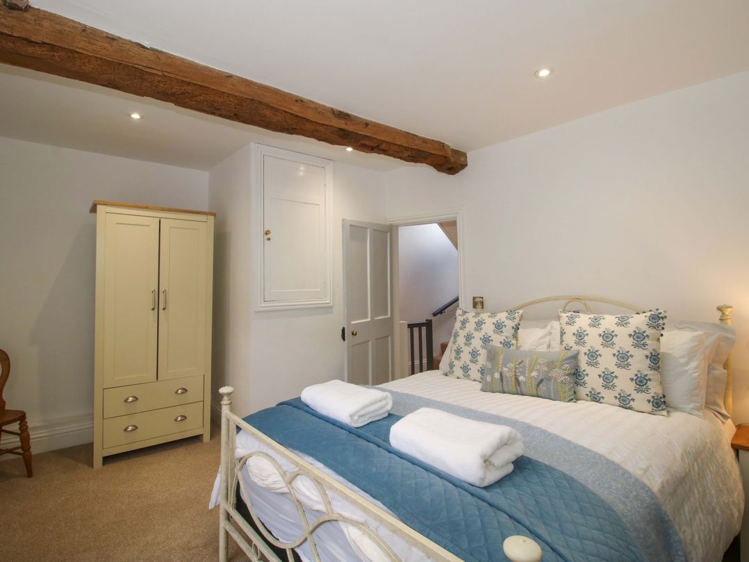 Raven Lane Retreat