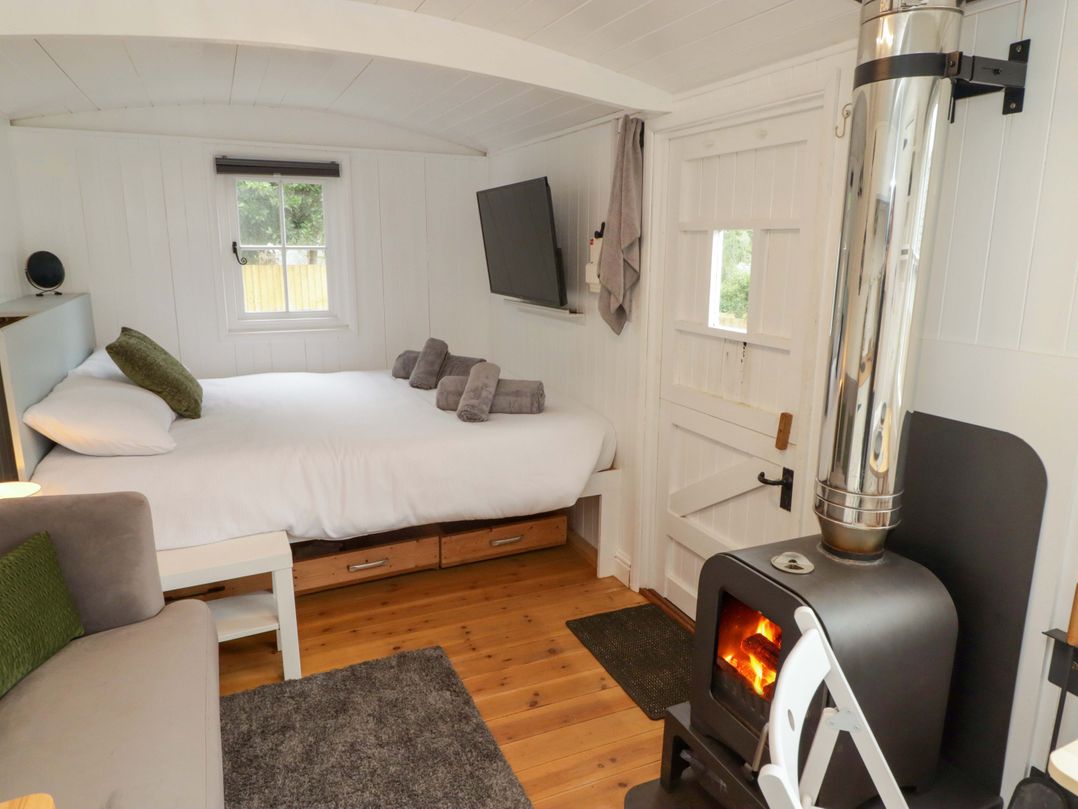 King's Cwtch Shepherd's Hut
