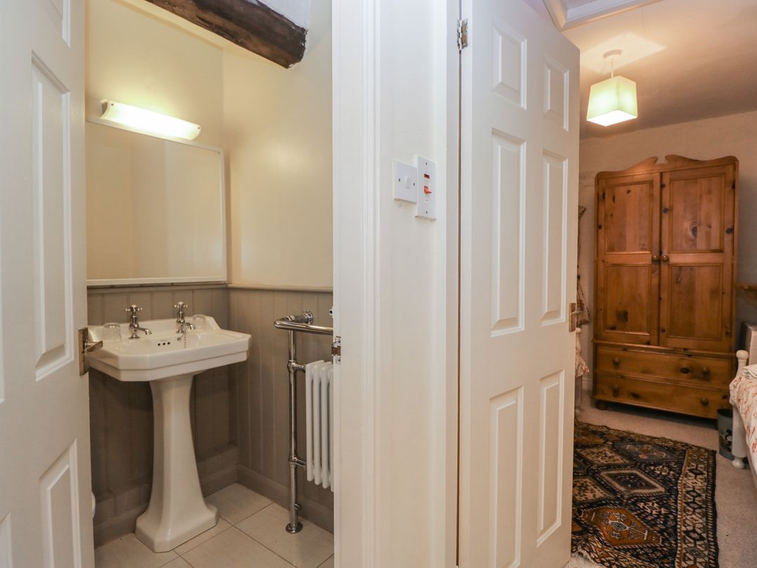 Huntsman's Cottage