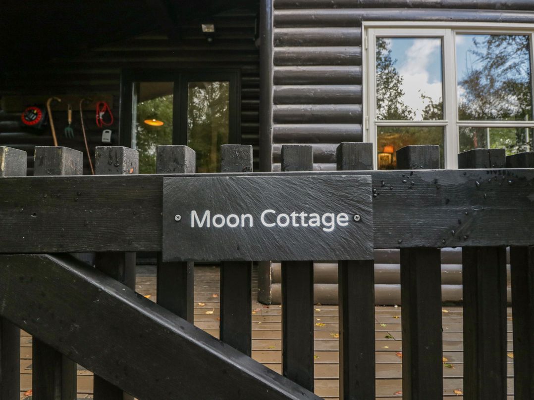 Moon Cottage