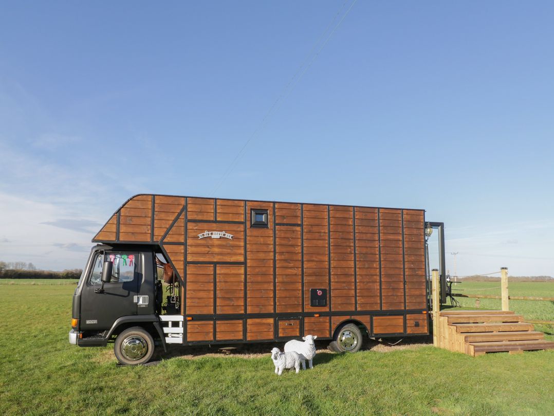 GiGi's Horsebox