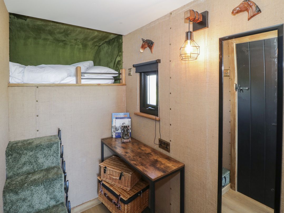 GiGi's Horsebox