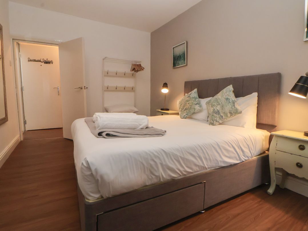 Ravenswood Penthouse