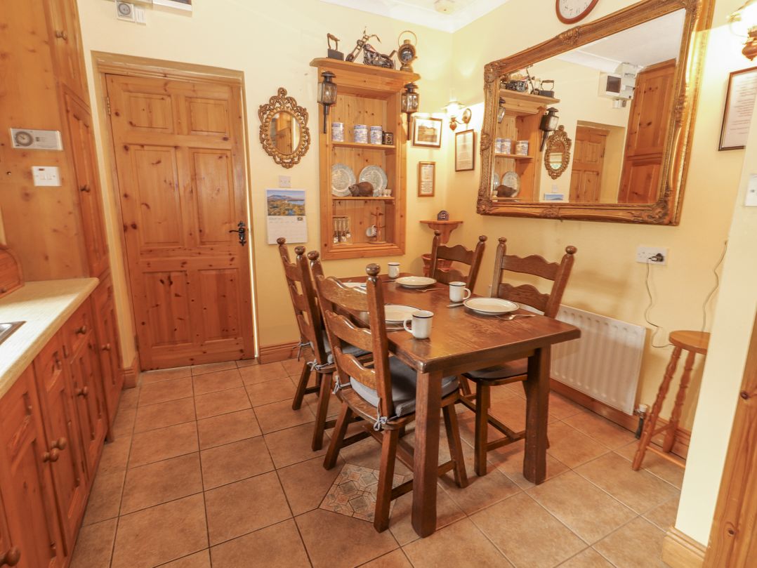 Coole Gate Lodge