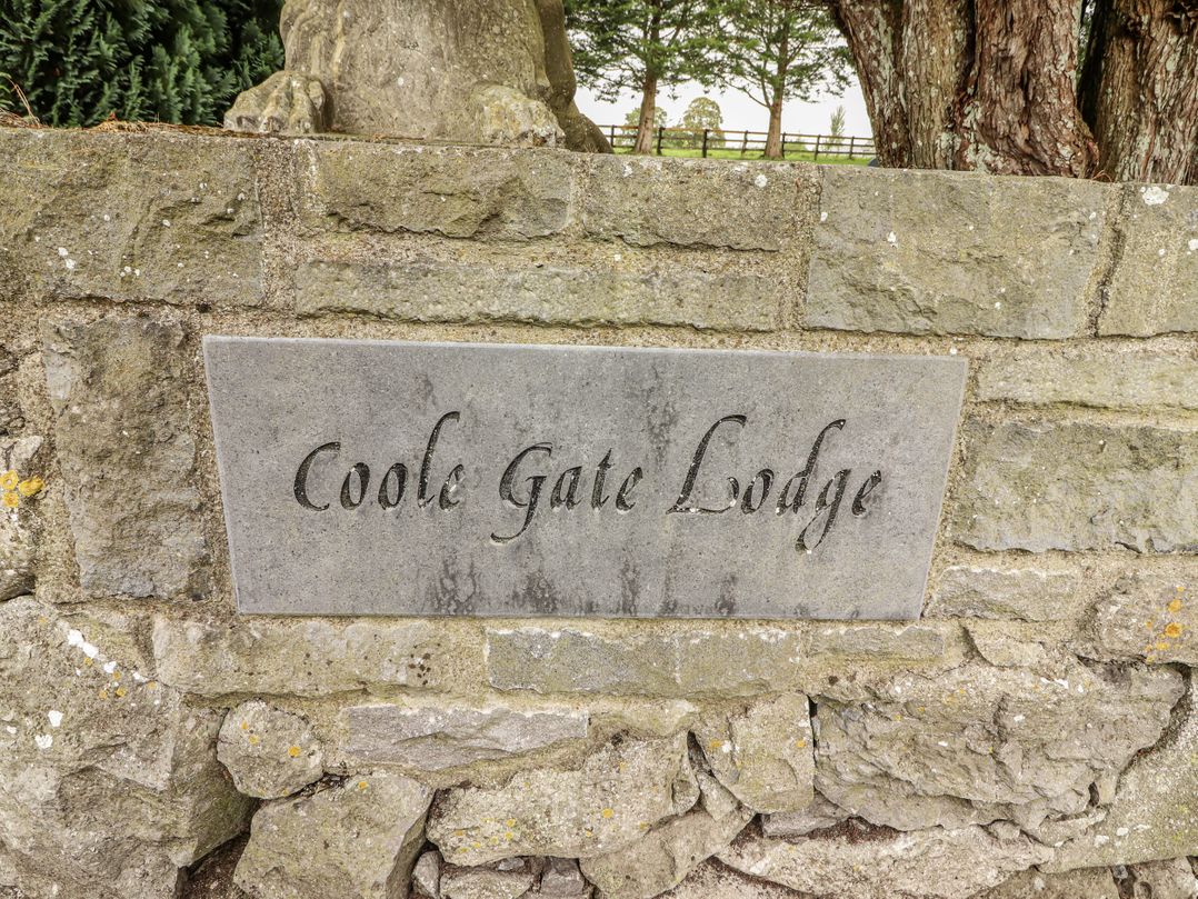 Coole Gate Lodge