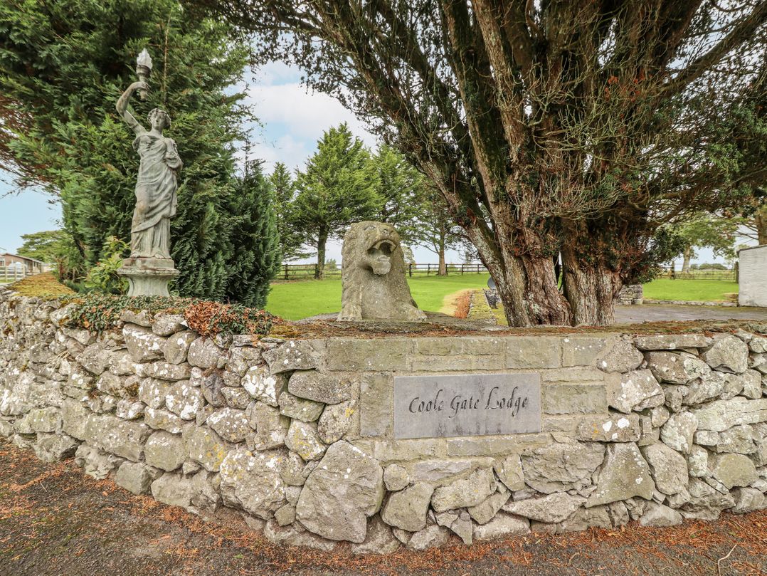 Coole Gate Lodge