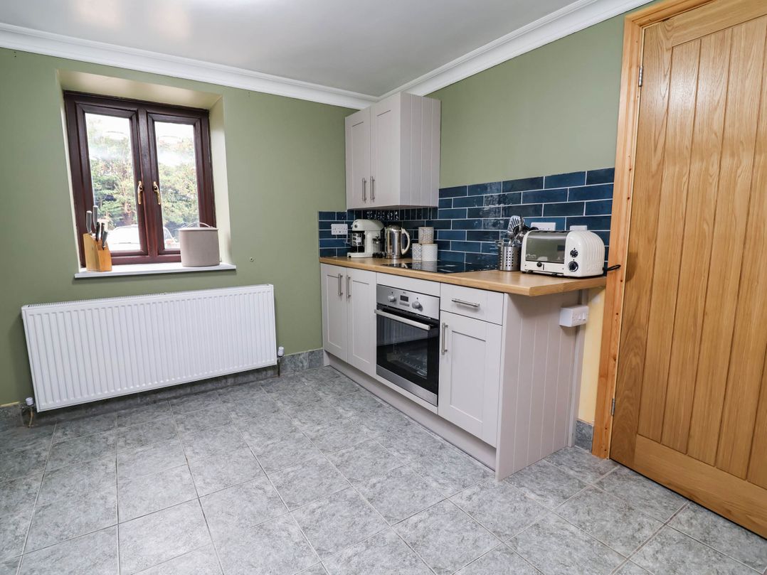 Ty Cerrig Apartment