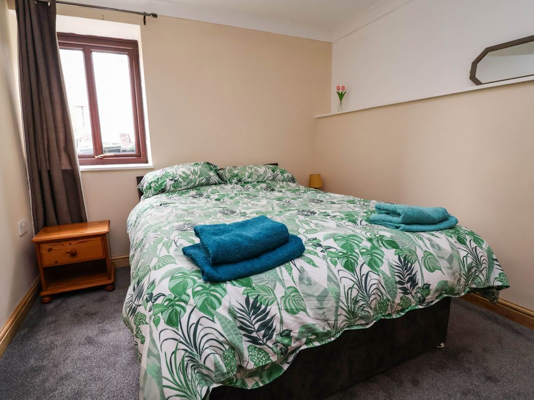 Ty Cerrig Apartment