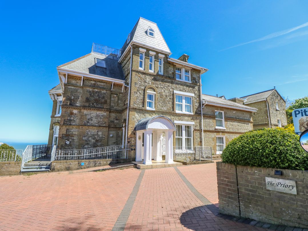 6 Priory
