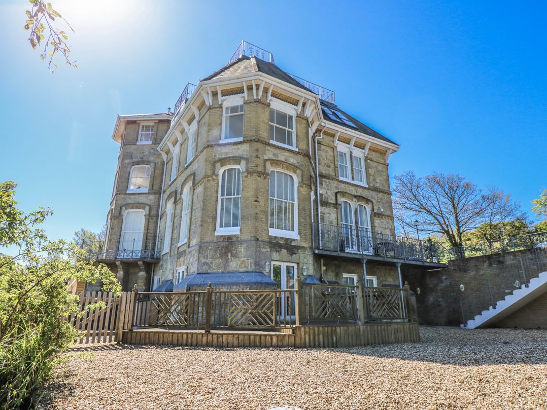 6 Priory