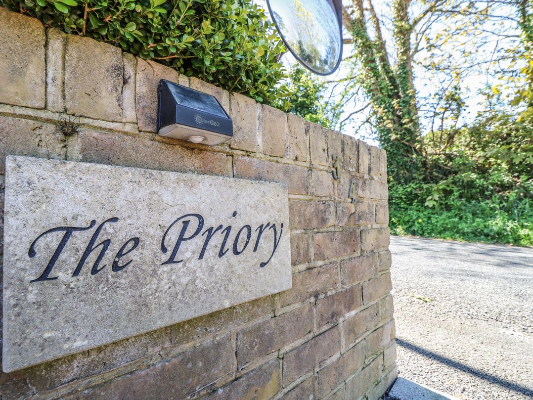 6 Priory
