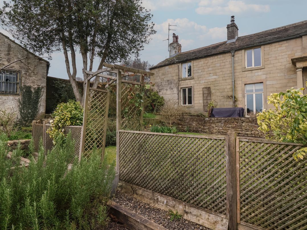Dog friendly holiday cottage, Barnoldswick, 1 dog welcome