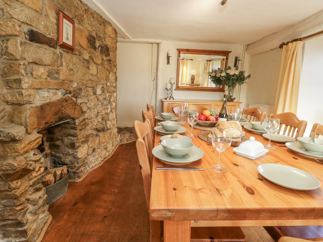 Honeysuckle Cottage