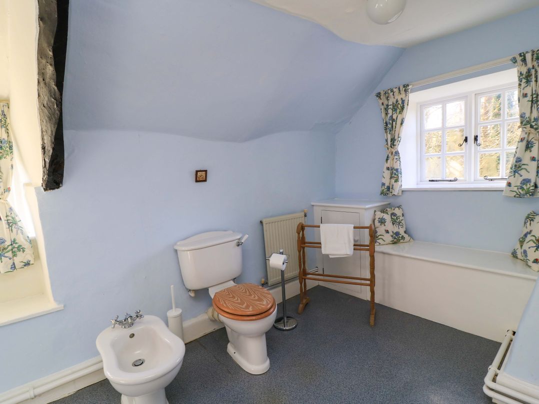 Plush Cottage