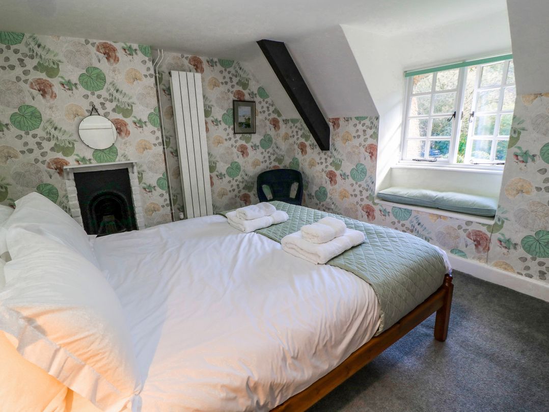 Plush Cottage