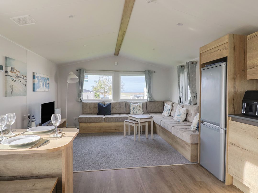 39 Greenlands, Littlesea Holiday Park