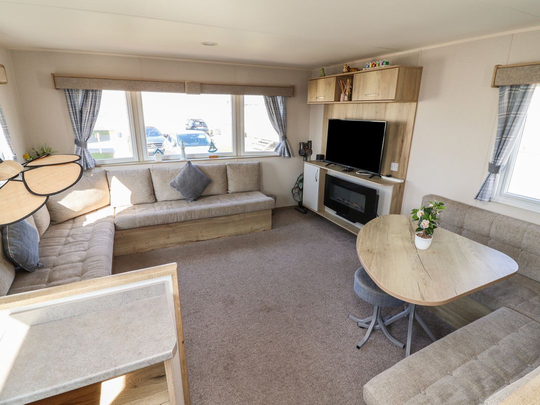 Golden Sands Kinmel Bay - 20528