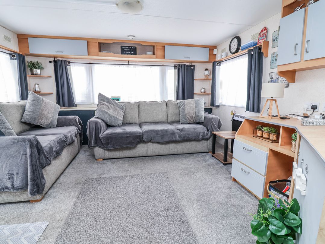 Golden Gate Holiday Centre - Holiday Accommodation 20618