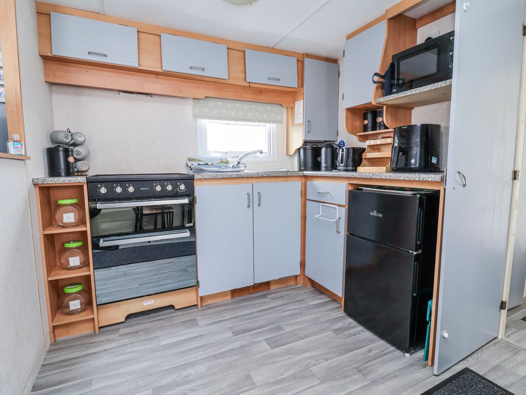 Golden Gate Holiday Centre - Holiday Accommodation 20618